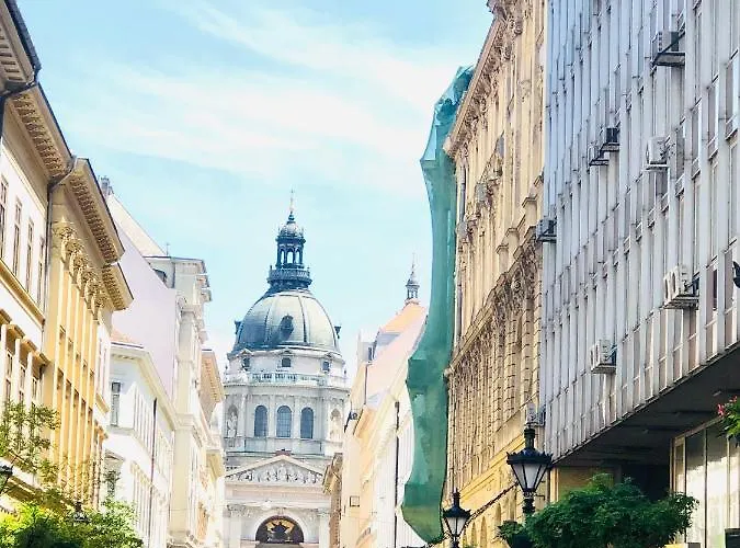 Downtown Andrassy * Budapešť