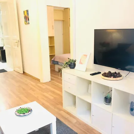 Downtown Andrassy 부다페스트